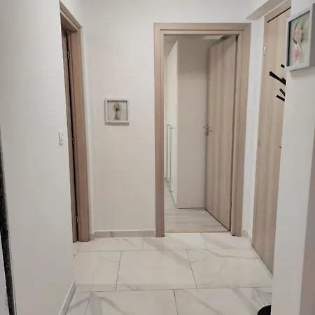 Dino With Heated Pool * Omisalj